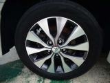タイヤ、ホイール内外ピカピカに掃除済みです!