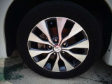 タイヤ、ホイール内外ピカピカに掃除済みです!