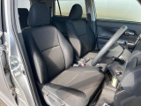 運転席シート廻りは使用感も少なく、良好な状態となっています。前オーナー様が丁寧に使っていたことがよくわかりますね。