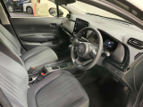 運転席は使用感などなく綺麗な状態です!匂いなど気になる方は是非ご来店ください!