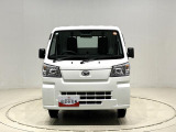 使い勝手の良い広い荷台と長期防錆保証に加え安心の衝突回避支援システム付きのハイゼットトラックが入荷致しました。