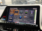 【ナビゲーション】使いやすいナビで目的地までしっかり案内してくれます。各種オーディオ再生機能も充実しており、お車の運転がさらに楽しくなります!!