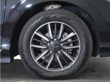 アルミホイール装着車です!これで足元まわりもおしゃれにきまります!