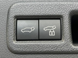 【パワーバックドア】スマートキーや運転席のボタンを押すだけでリアゲートが自動で開閉します!荷物を持っている時や、高い位置にあるバックドアを閉める際に便利な機能です♪