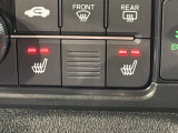 フロント両席にはシートヒーターが付いています!寒い日に便利な装備ですね。