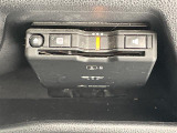 【ETC】有料道路を利用する際に料金所で停止することなく通過できる、ETC車載器(ノンストップ自動料金収受システム機器)が装備されています。セットアップを行うことで利用可能になります。