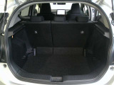 開口部の広いラゲージスペースは荷物もラクラク積み込めます