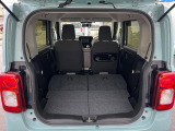 後席を格納すると、これだけの広さが!シーンに合わせたシートアレンジで、大きな荷物も積むことが出来ます♪