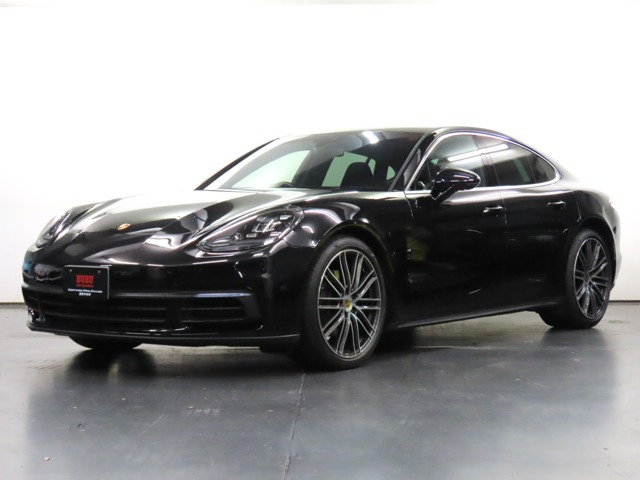 パナメーラ4 PDK 4WD