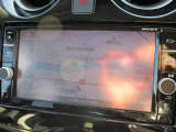日産純正の地デジ対応ナビゲーションが装着されてます。