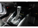 扱いやすい位置に配置されたフロアオートマチックです☆CVTを採用で滑らかでスムーズな走りが楽しめますよ♪
