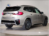 BMWのお車は、&ldquo;駆け抜ける歓び&rdquo;を体現しております。走行の安定性とコーナリングの良さを追求し、思い通りにハンドルの操作可能です。