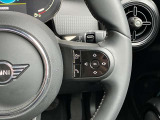 弊社お客様より頂いた下取車やデモカーが在庫の殆どを占めています。車の経歴や整備記録が分かり、ご安心してお車をお選び頂ける正規ディーラーならではのラインナップでございます。