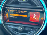 ●Bluetooth:お手持ちのスマートフォンなどと接続し、ハンズフリー通話や臨場感溢れるミュージック再生をお楽しみいただけます。無線接続ですので煩わしさもありません♪