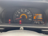 【スピードメーター】メーターがシンプルで見やすく運転しやすいですね!