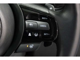 Hondaセンシングの機能のひとつ、アダプティブクルーズコントロール付!アクセルから足を離しても設定したスピードと前車との車間を保ち走行してくれます!車線維持もアシスト☆高速道路で疲労軽減ですね☆