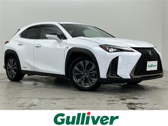 UX250h Fスポーツ 4WD本革シート