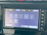 【純正ナビ】人気の純正ナビを装備。オーディオ機能も充実しており、Bluetooth接続すればお持ちのスマホやMP3プレイヤーの音楽を再生可能!毎日の運転がさらに楽しくなります!!