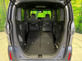 普段のお買い物や通勤、送迎等に十分な荷室スペースを確保しております。セカンドシートを倒すと、大きな荷物の積載も可能です♪
