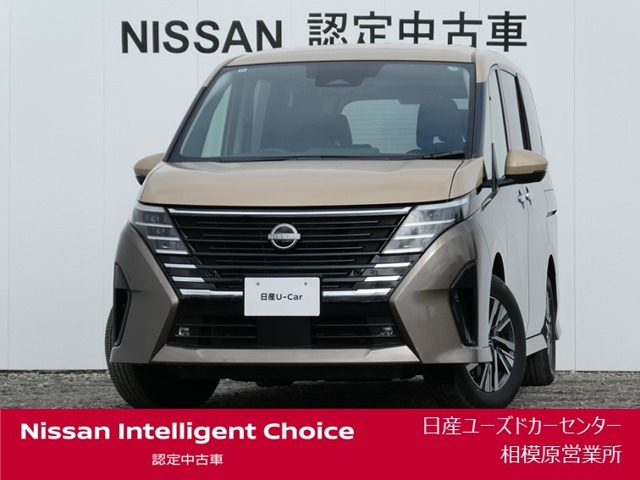 セレナ 1.4 e-4ORCE ハイウェイスターV 4WD 