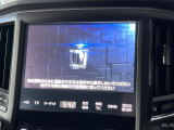 【メーカー純正ナビ】インテリアに溶け込むスタイリッシュな「専用設計」メーカーナビを装備♪視認性や操作性など基本性能にも優れ、より上質なカーライフをお楽しみいただけます。