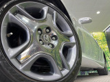 【純正18インチアルミホイール】外観にマッチした純正アルミホイールを装着しております。各種社外アルミホイールや、スタッドレスタイヤも取扱いしております。是非ご相談ください♪