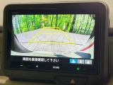 【バックカメラ】駐車時に後方がリアルタイム映像で確認できます。大型商業施設や立体駐車場での駐車時や、夜間のバック時に大活躍!運転スキルに関わらず、今や必須となった装備のひとつです!
