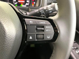 【アダプティブクルーズコントロール】高速道路での長距離走行が楽に!!自動で速度を保つクルーズコントロールが、衝突軽減システムと連携し、前方の車両を感知して車間を保つように速度調節してくれます!!