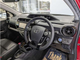 コンパクトボディで狭い道でもスムーズに走れる取り回しのよさ。運転もラクラクです。