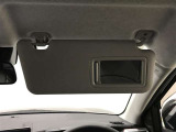 運転席サンバイザーミラーです。