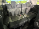 3列目シートはもちろん状態良好☆大人でもゆったりと座って頂けますので、大人数でのお出かけもラクラクです♪ご家族で、気の知れた仲間で、ドライブに行くのが楽しみですね♪