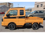 車の性能、装備品の品質、走行テストなどお客様に「徹底した安心」を届ける為、仕入から納車まで最大9回の品質検査を行い、当社独自の基準にクリアした車両のみ販売。第三者品質評価書全車両取得しています。