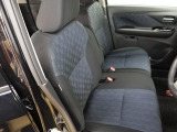 乗り心地の良いフロントシートです。足元も広々としており、長時間の運転も疲れにくいです。