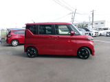 両側オートスライドドアですので、狭い駐車場での、乗り降りも、しやすく便利です。