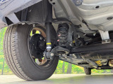お車を安心してお乗りいただく為には、足回りの定期点検が欠かせません。サービスサポート(有償保証)では無料点検もご提供しており、安心のカーライフをお過ごしいただけるサポート体制が整っています。