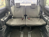 3列目シートはもちろん状態良好☆大人でもゆったりと座って頂けますので、大人数でのお出かけもラクラクです♪ご家族で、気の知れた仲間で、ドライブに行くのが楽しみですね♪