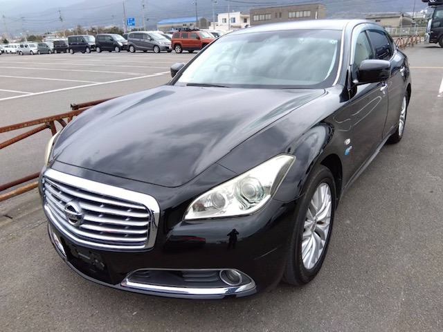 シーマハイブリッド3.5 VIP