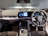 ☆センターパネルを運転席側に僅かに傾けたBMW独特のインパネ☆【駆け抜ける歓び】はここからもスタートしております☆