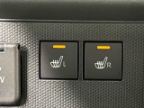 寒い日のドライブを快適にする運転席&助手席シートヒーターが付いてます。アクセサリーソケット(12V/120W)も装備されています。