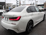 3シリーズセダン 320d 