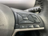 クルーズコントロールは、先行車との距離を測定し、運転者がセットした車速を上限として、システムがアクセルとブレーキの操作を行い、車速に応じた車間距離を保ちながら走行します!
