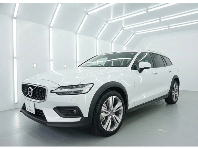 V60クロスカントリー ウルトラ B5 AWD 4WD 