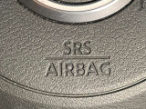 運転席側エアバックです