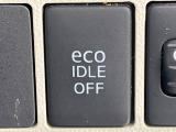 【アイドリングストップ】赤信号や渋滞で停車した際にエンジンを停止し、無駄な燃料の消費を抑えます。燃費向上や環境保護につなげる機能♪エンジンはブレーキを離せば再始動します。