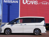 e-POWERの気持ちいい走り。モータードライブだから、なめらかに続く力強い走りは電気自動車と同様です。アクセルペダルを踏んだ瞬間反応するレスポンスのよさと、ビッグトルクならではの力強い走りが自慢です。