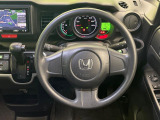 ステアリングも使用感が少なく、きれいな状態となっております♪