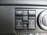 両側パワースライドドア!狭い駐車場や壁際などでの乗降りに便利です!操作はワイヤレスリモコン、室内のコントロールスイッチ、ドアハンドルで行えます!挟み込み防止機能付で安心!