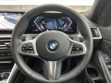BMWのお車は、走行の安定性とコーナリングの良さを追求し、思い通りにハンドルの操作可能です。試乗車もご用意しておりますので、ぜひ&ldquo;駆け抜ける歓びをご体感ください!