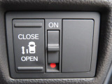 オートスライドドアです!ワンプッシュでスライドドアが開閉します!とっても便利な機能です!