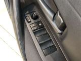 電動格納式ミラー・パワーウインドウを装備しています。